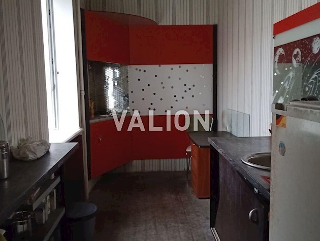 Продаж 2 кім. квартири по вул. Богдана Хмельницького 10а, центр, царський будинок.