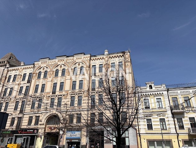 Продаж 2 кім. квартири по вул. Богдана Хмельницького 10а, центр, царський будинок.