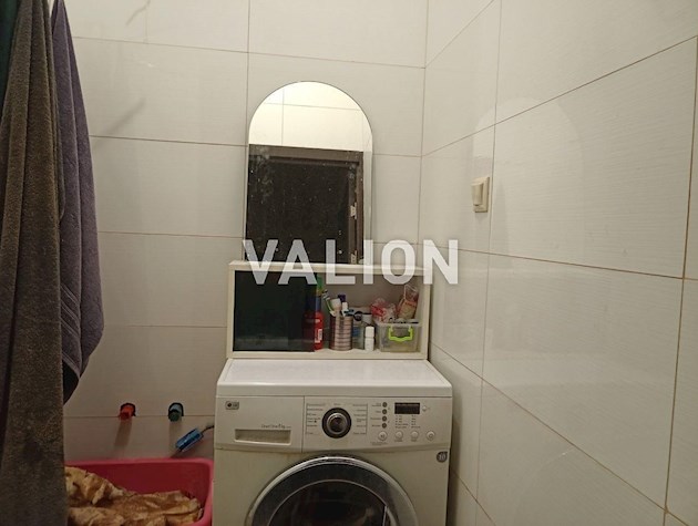 Продаж 2 кім. квартири по вул. Богдана Хмельницького 10а, центр, царський будинок.