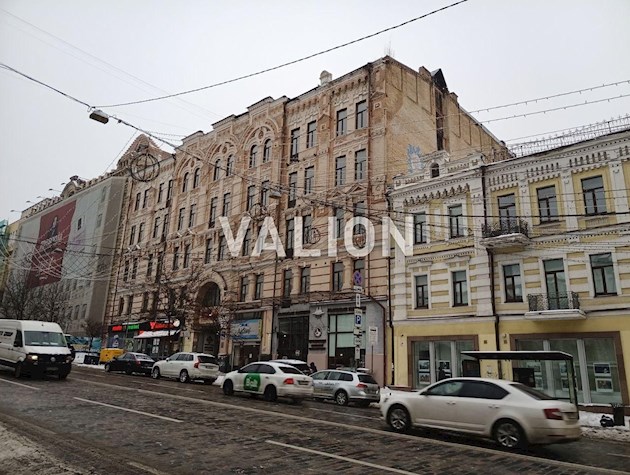 Продажа 2 ком. квартиры на ул. Богдана Хмельницкого, 10а, центр, царский дом.