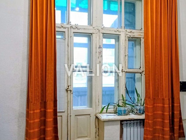 Продаж 2 кім. квартири по вул. Богдана Хмельницького 10а, центр, царський будинок.