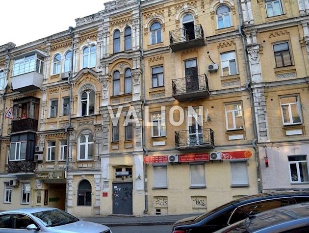 Продаж 2к квартири в історичному центрі поряд з Галицькою площею, вул. Бульварно-Кудрявська 30/13